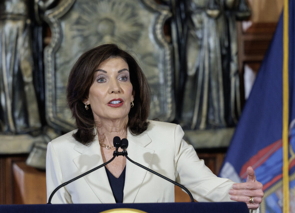 Hochul reaches budget deal with NY lawmakers, ending 5-week deadlock