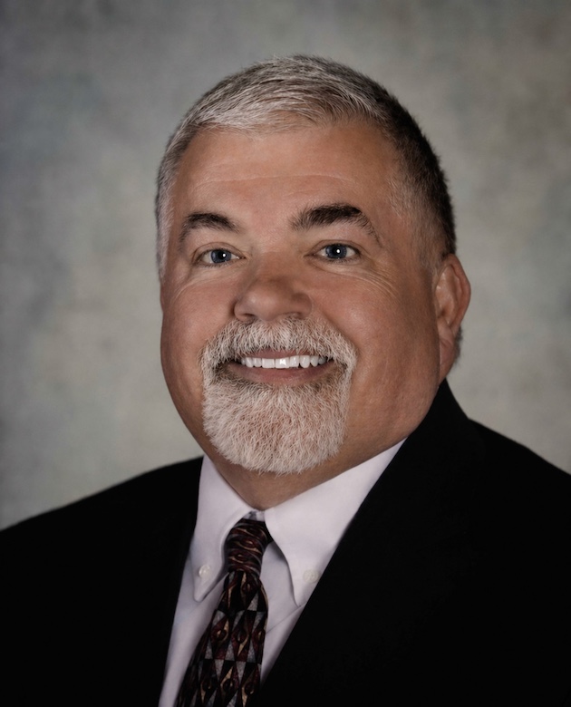 Scott Kruse recognized for 40 years at Cutco