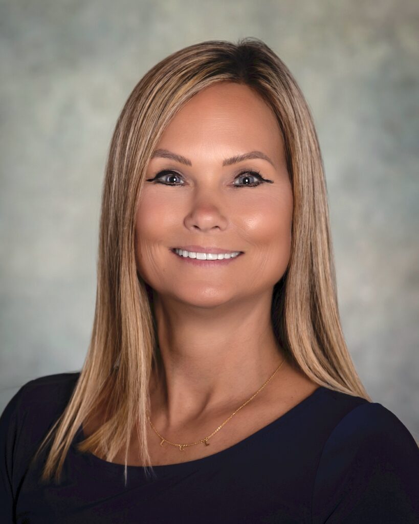 Pam Bailey Marks 30 Years Cutco