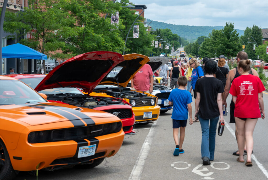 Scenes from Cruise the Union