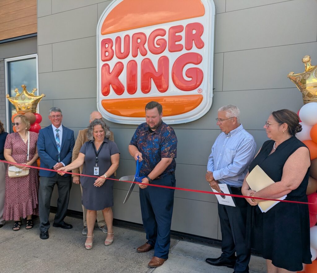 Olean mayor, Chamber recognize Burger King’s investment in area - Olean Times Herald
