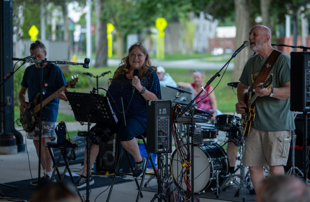 Geo belts it out at Lincoln Park