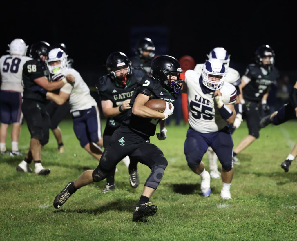 Eagles’ explosive first half leads to 35-12 win over Gators - Olean Times Herald